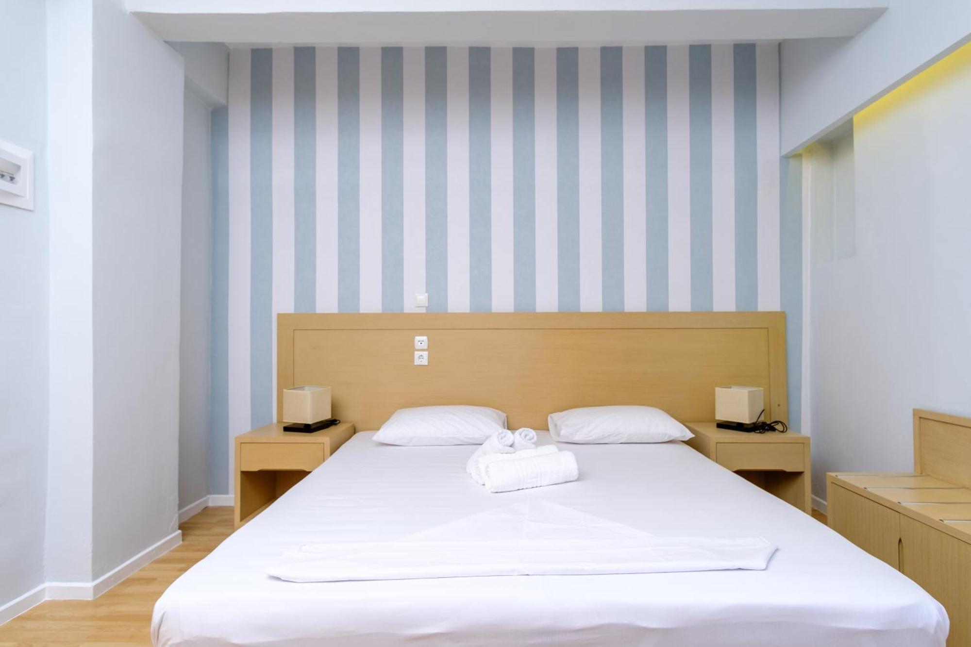 Kini Aphrodite Hotel Syros מראה חיצוני תמונה